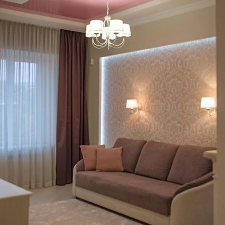Remarkable Appartments In Town Center Poltava Kültér fotó
